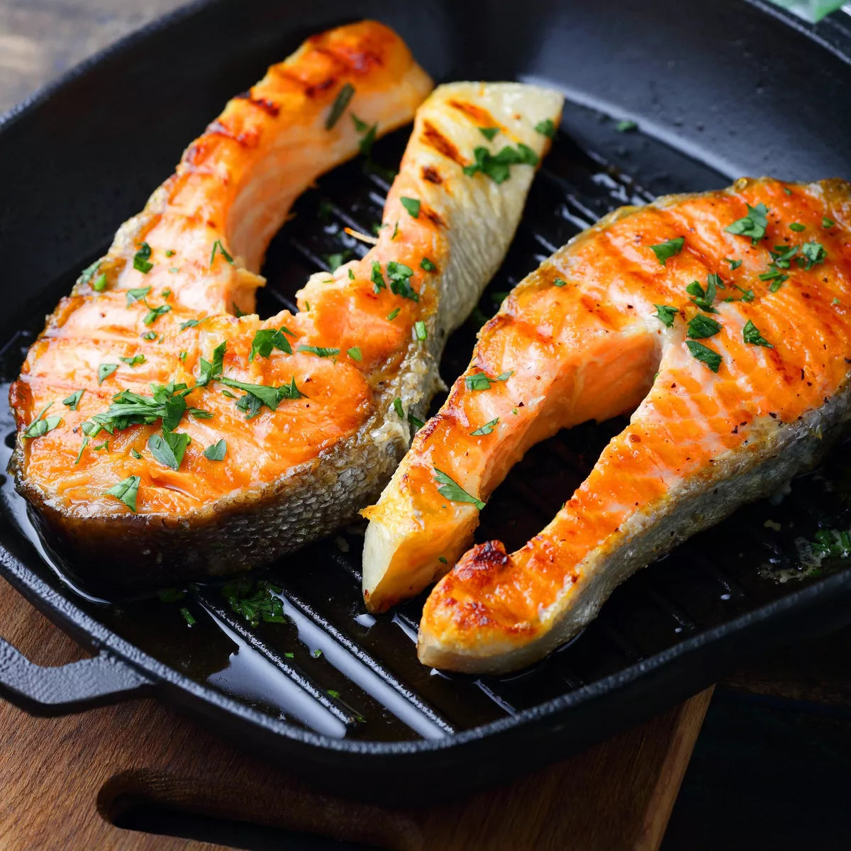 COMMERCIAL CHEF Pre-Seasoned Cast Iron Square Grill Pan 10.5" for Searing, Black