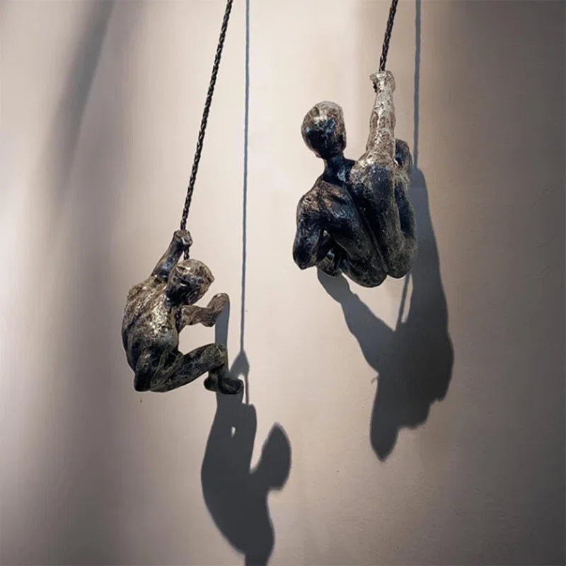 Resin Sculpture Left Hand Climbing Man Wall Sculpture Creative Hand-Finished Wall Art